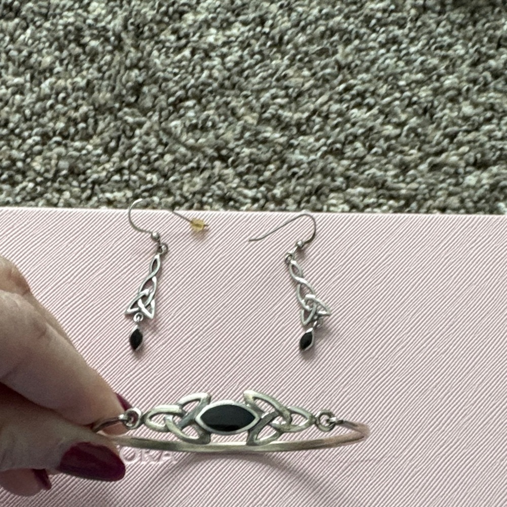 Elegant Silver and Black Jewelry Set